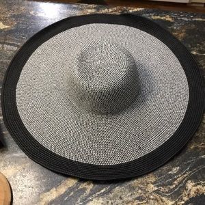 Calvin Klein floppy hat